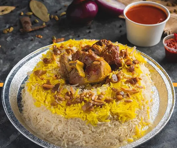 مطعم مقلوبة الرياض